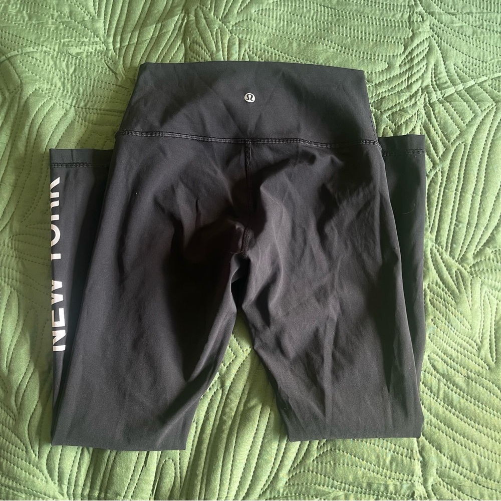 Lululemon Soul Cycle Wunder Under Hi-Rise 25" - Size 6 - Picture 2 of 3